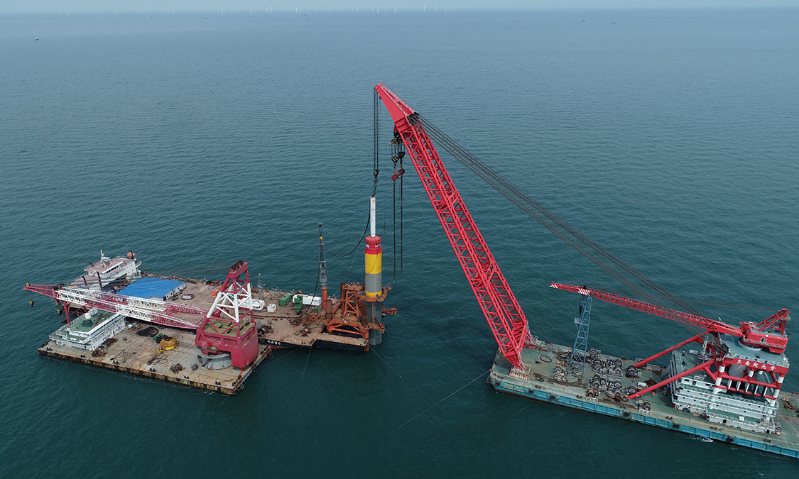 中鐵建港航局中船重工大連市莊河海域海上風(fēng)電廠址II(300MW)工程